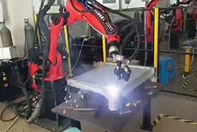 激光焊接头焊缝自动检测及跟踪