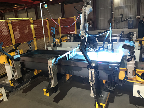 ky体育-焊缝跟踪在轨道交通装备的应用