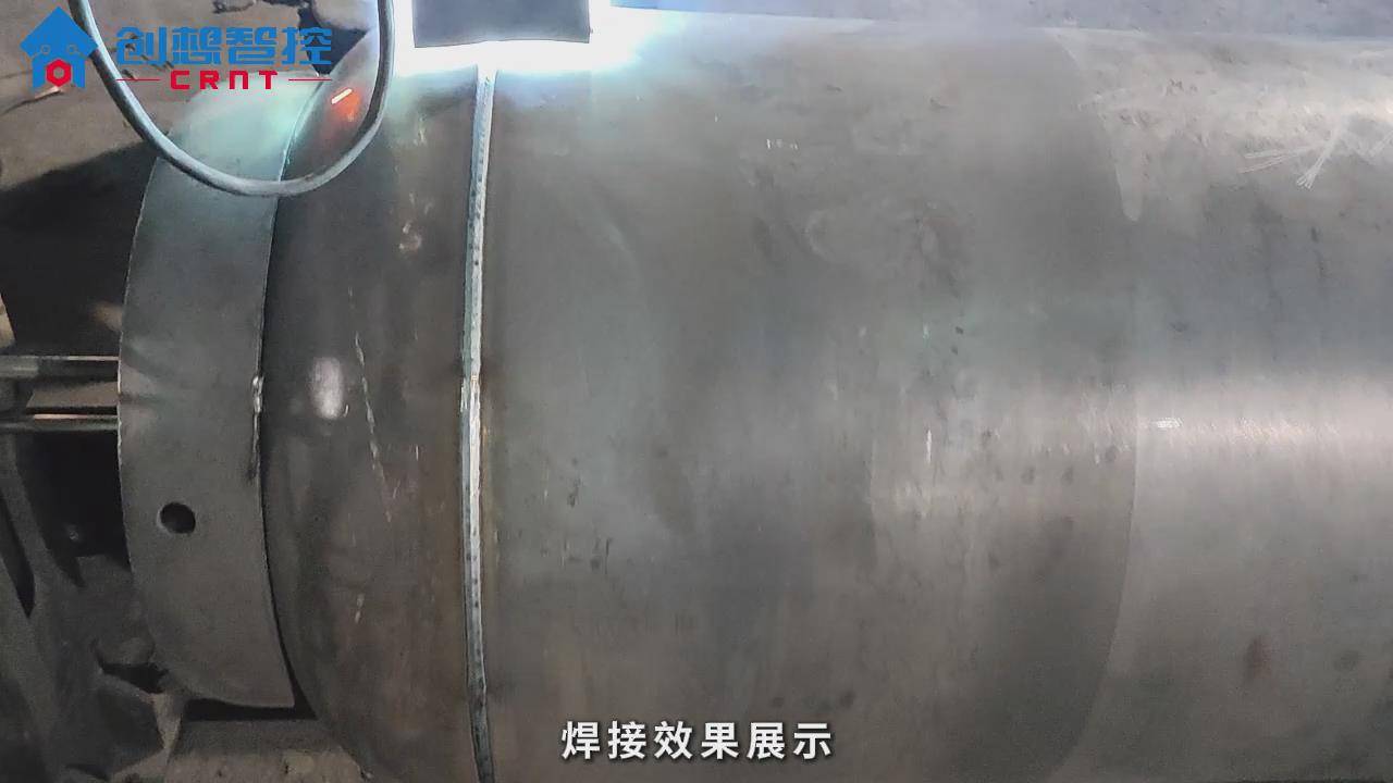 ky体育激光焊缝跟踪传感器在储气罐自动化焊接的应用