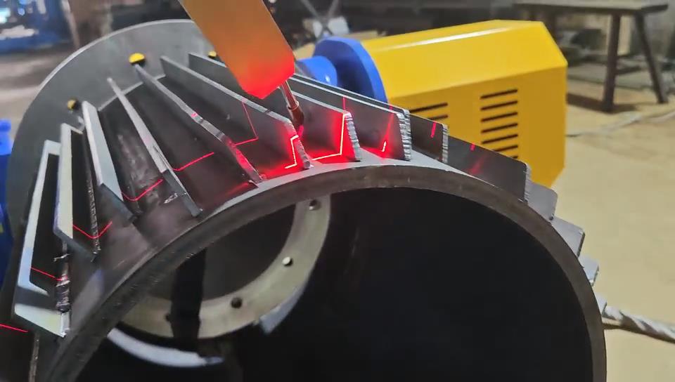 ky体育激光焊缝跟踪器：电机外壳高效智能焊接的新突破